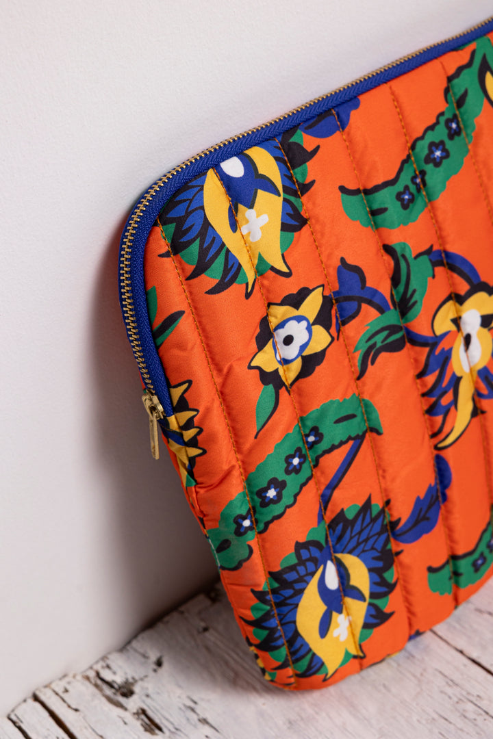 Turuncu Çiçek Desenli Laptop Kılıf