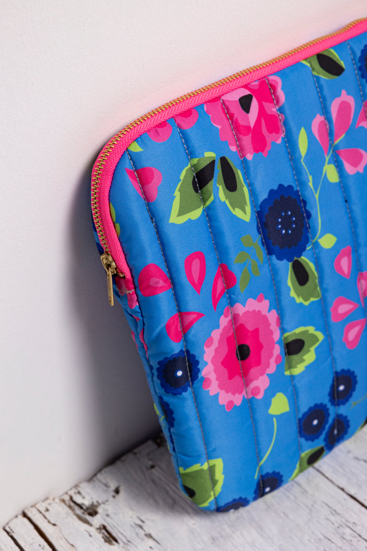 Mavi Çiçek Desenli Laptop Kılıfı