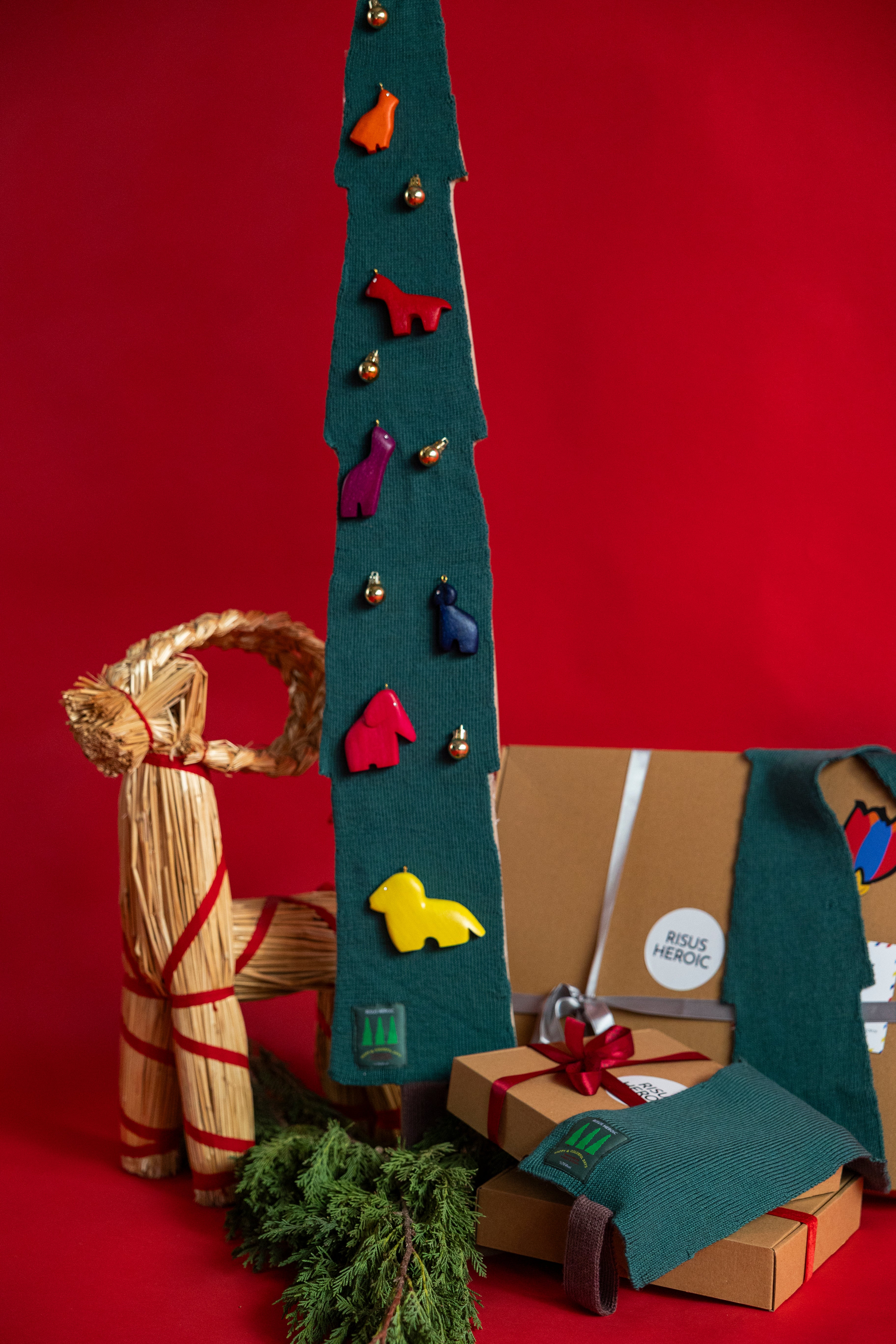 Çam Ağacı Yün Atkı