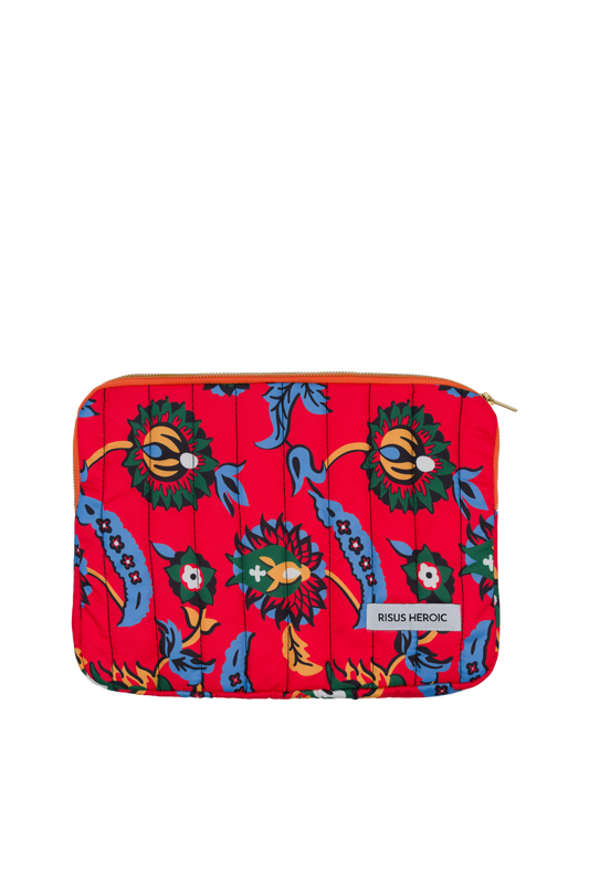 Kırmızı Desenli Laptop Kılıfı